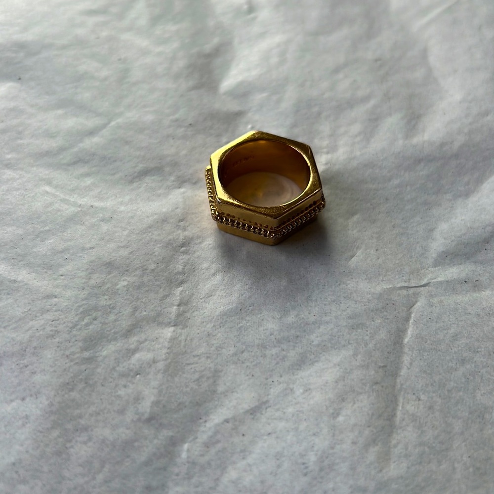 Ring - Picture 3 of 3
